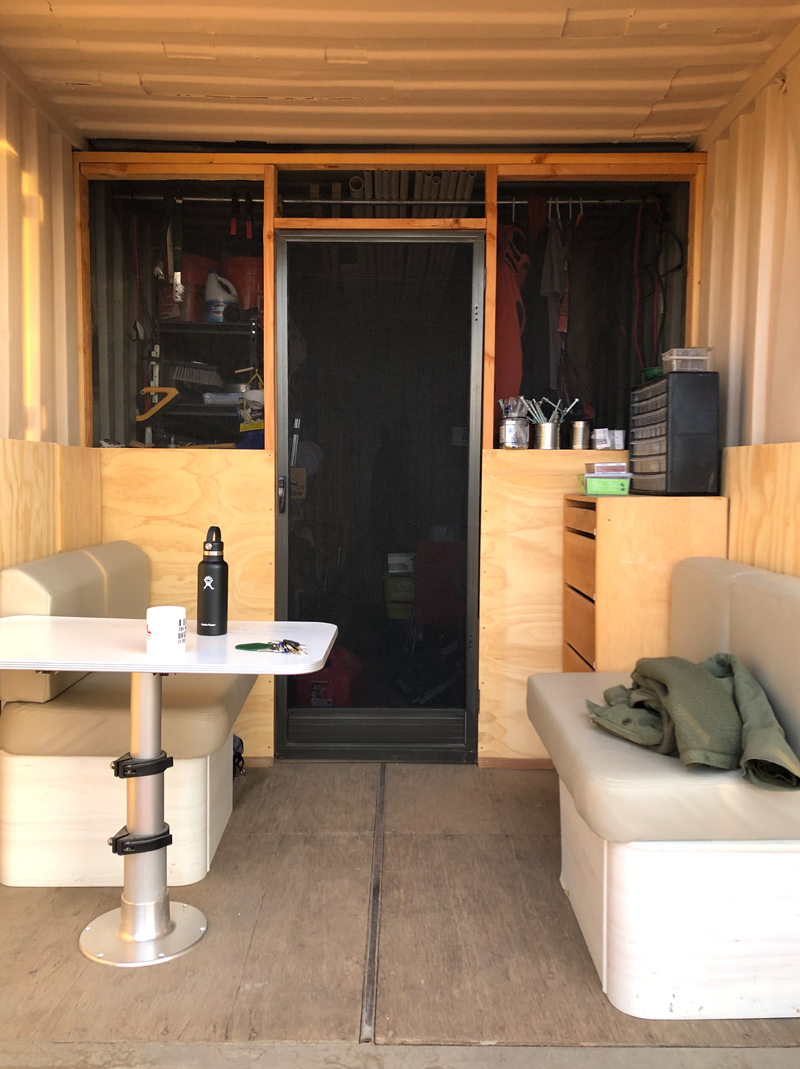 Moon cocoon lounge